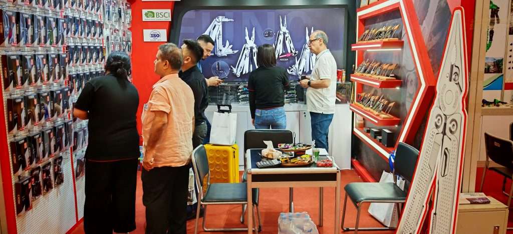 sqt multitool trade show